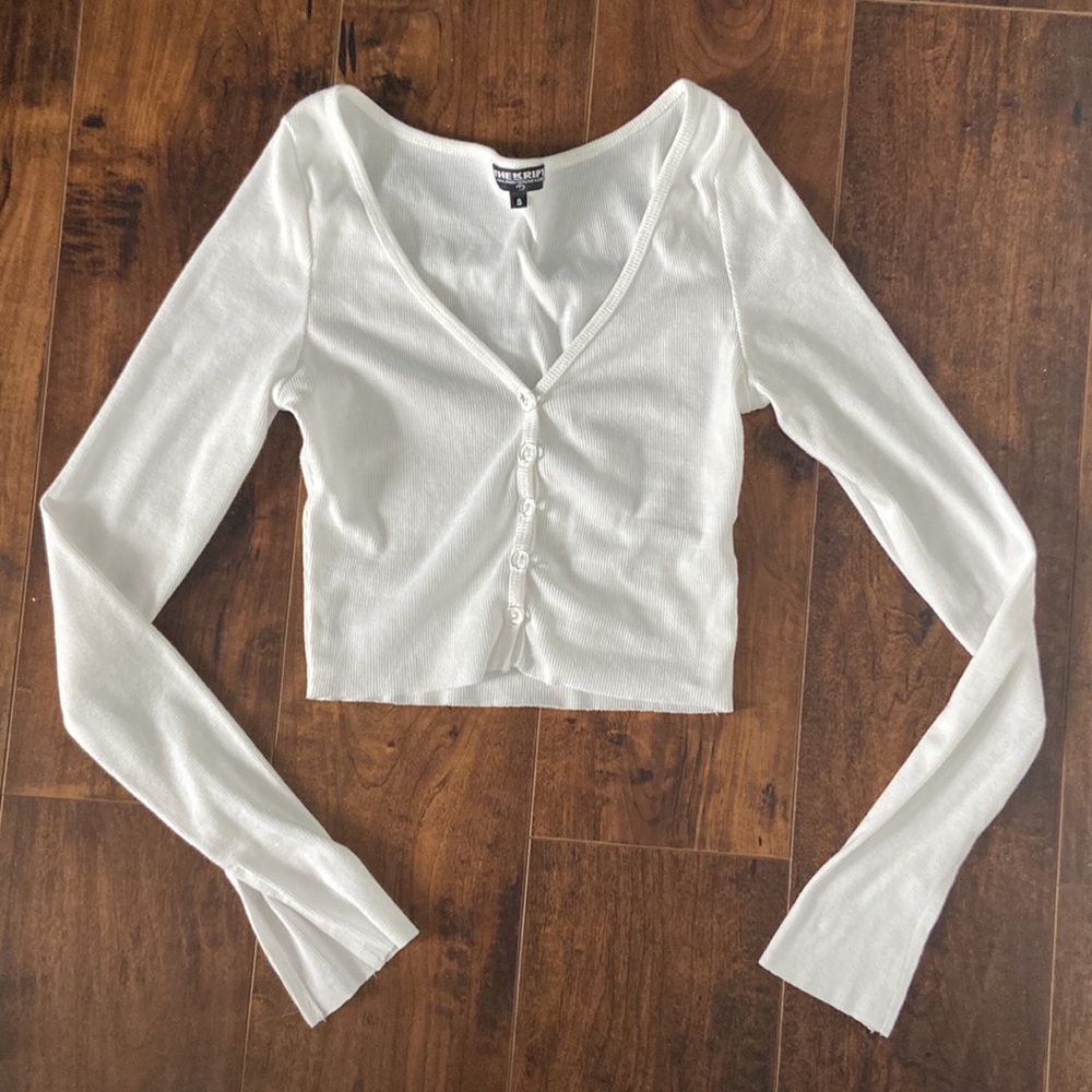 Ribbed V-Neck Button Crop Top - White
